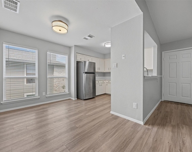 10616 Mellow Meadows Dr - Photo Thumbnail 3