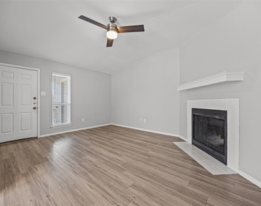 10616 Mellow Meadows Dr - Photo Thumbnail 17