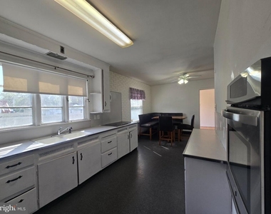 159 Green Lane - Photo Thumbnail 4