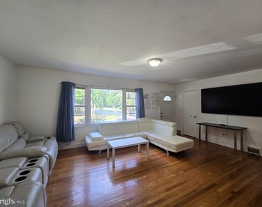 159 Green Lane - Photo Thumbnail 3