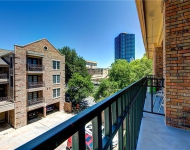 1908 San Antonio St - Photo Thumbnail 8