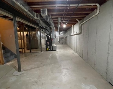 196 Chancellor Drive - Photo Thumbnail 17