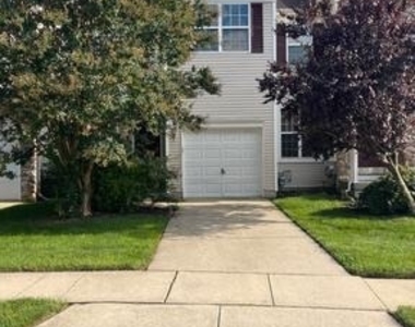 196 Chancellor Drive - Photo Thumbnail 1