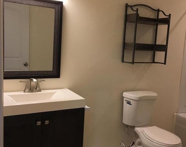 357 Oakwood Avenue - Photo Thumbnail 9