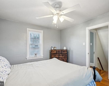 221 Center Street - Photo Thumbnail 15