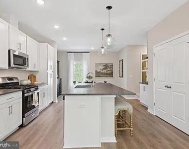 47 Silverbell Avenue - Photo Thumbnail 1