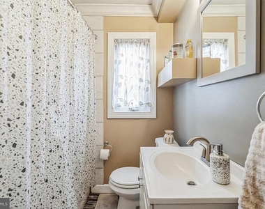 1133 Jefferson Avenue - Photo Thumbnail 4