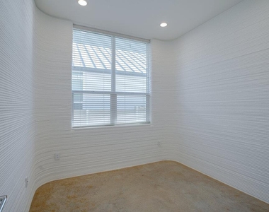 304 Painted Sunset Dr - Photo Thumbnail 8