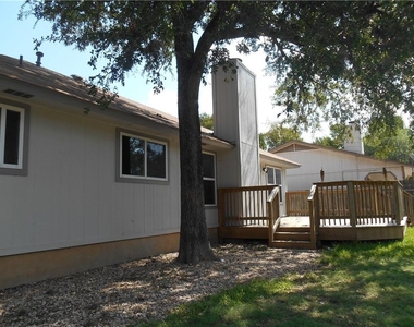3903 Alexandria Dr - Photo Thumbnail 2