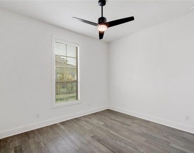 4107 Softleaf Path - Photo Thumbnail 23