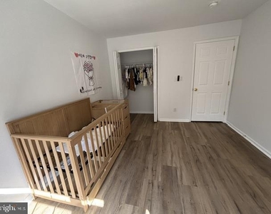 906 Coventry Way - Photo Thumbnail 5