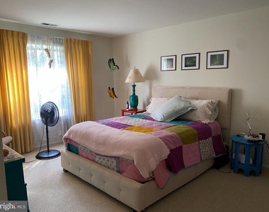 1205 Chesterwood Court - Photo Thumbnail 12