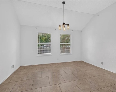 16831 Bailey Jean Dr - Photo Thumbnail 7