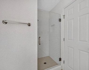 16831 Bailey Jean Dr - Photo Thumbnail 15