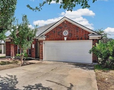 16831 Bailey Jean Dr - Photo Thumbnail 1