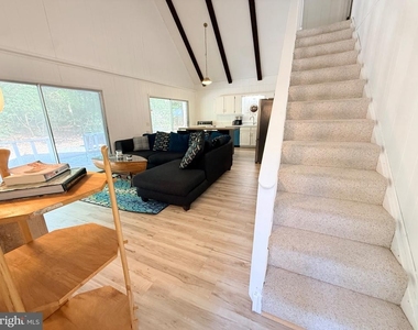 31 Harpoon Road - Photo Thumbnail 8