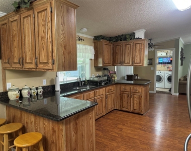 13623 Avis Rd - Photo Thumbnail 8