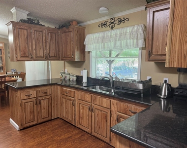 13623 Avis Rd - Photo Thumbnail 9