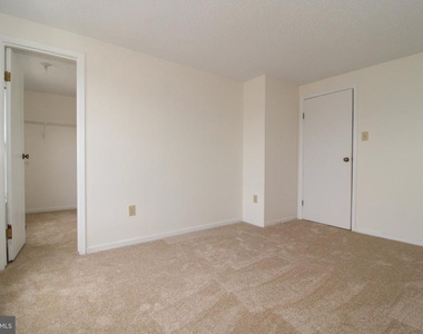 1524 Violet Drive - Photo Thumbnail 9
