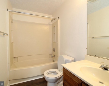 1524 Violet Drive - Photo Thumbnail 10
