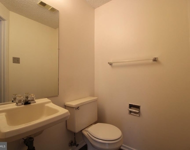 1524 Violet Drive - Photo Thumbnail 5