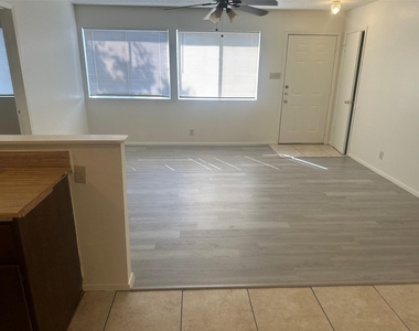 2602 S Bagdad Rd - Photo Thumbnail 5