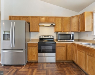 20851 Autumn Mill Court - Photo Thumbnail 9