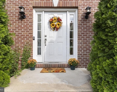 20851 Autumn Mill Court - Photo Thumbnail 1