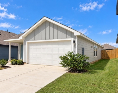 13606 Gunnison Grove Ave - Photo Thumbnail 2