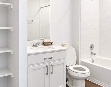 13606 Gunnison Grove Ave - Photo Thumbnail 9