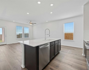 12509 Oxford Vineyard Ln - Photo Thumbnail 9