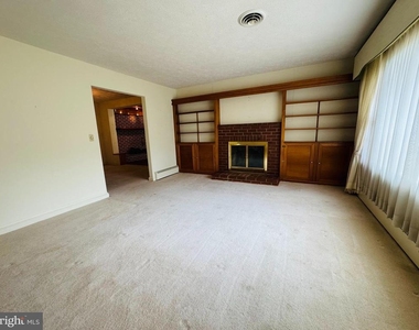 21500 Point Lookout Road - Photo Thumbnail 12