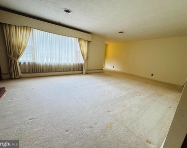 21500 Point Lookout Road - Photo Thumbnail 9