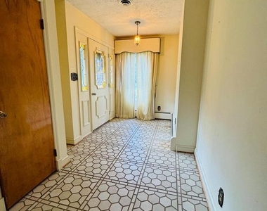 21500 Point Lookout Road - Photo Thumbnail 11