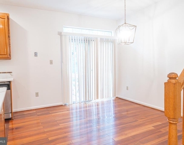 744 Faraway Court - Photo Thumbnail 2