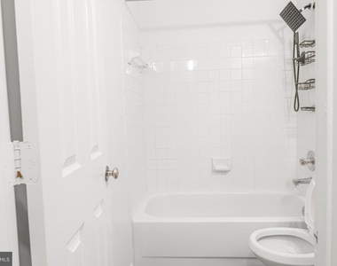 744 Faraway Court - Photo Thumbnail 11