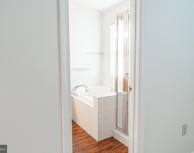 744 Faraway Court - Photo Thumbnail 16