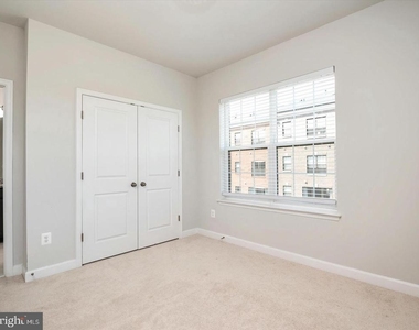 627 Halsey Way - Photo Thumbnail 19