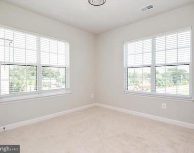 627 Halsey Way - Photo Thumbnail 20