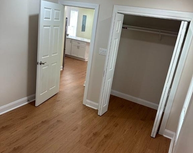 6314 Foote Street - Photo Thumbnail 5