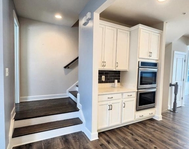 9157 Fox Stream Way - Photo Thumbnail 10