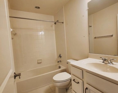 9157 Fox Stream Way - Photo Thumbnail 21