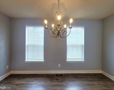 9157 Fox Stream Way - Photo Thumbnail 14