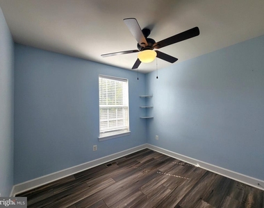 9157 Fox Stream Way - Photo Thumbnail 22