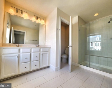 9157 Fox Stream Way - Photo Thumbnail 16