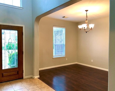 10808 Sky Rock Dr - Photo Thumbnail 1