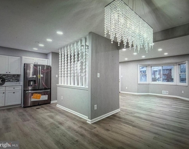 1801 Jarvis Avenue - Photo Thumbnail 3