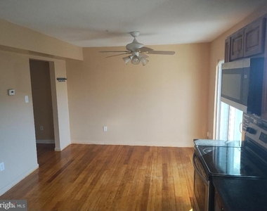 7812 Michele Drive - Photo Thumbnail 3