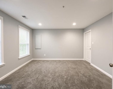 9600 Smithview Place - Photo Thumbnail 2