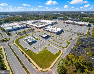 9600 Smithview Place - Photo Thumbnail 13